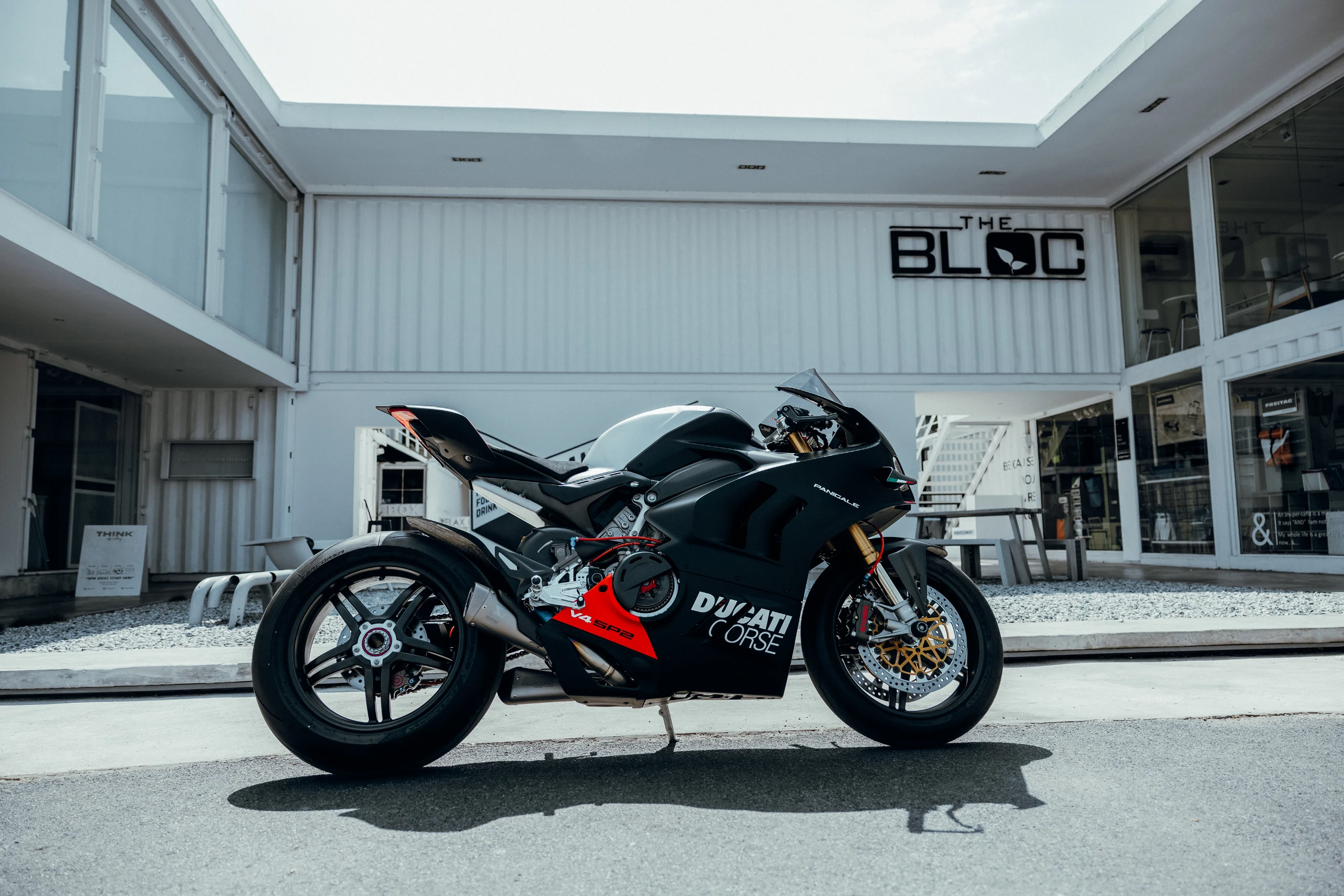 DUCATI PANIGALE V4SP2 — photograph 14