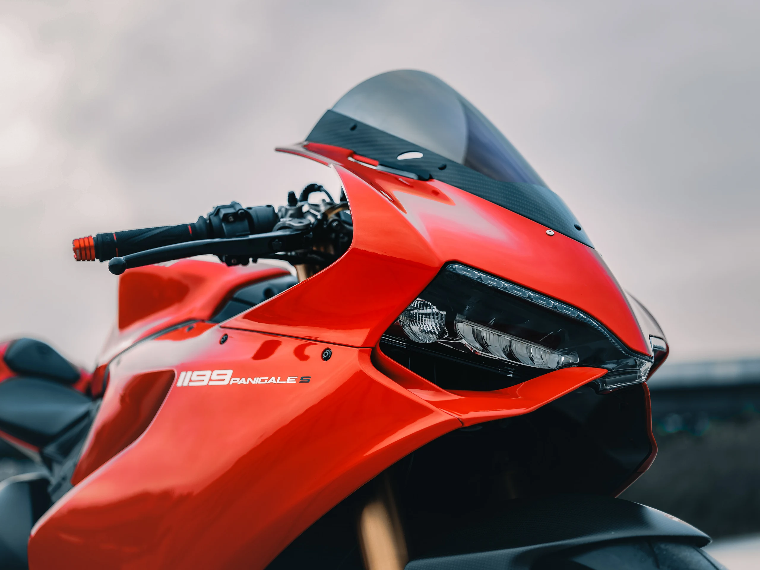 Ducati 1199 Panigale S — photograph 9